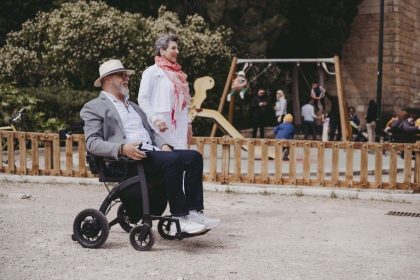 Esteetön ryhmämatka ja opastettu kierros Porvoossa.